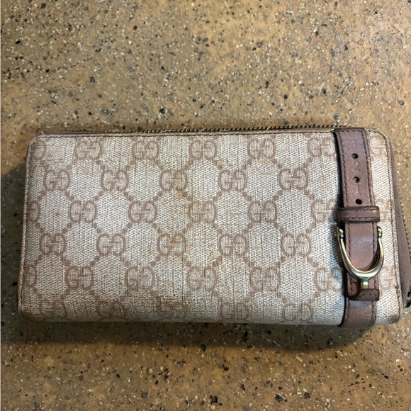 Gucci Beige and Brown Wallet - Picture 1 of 11